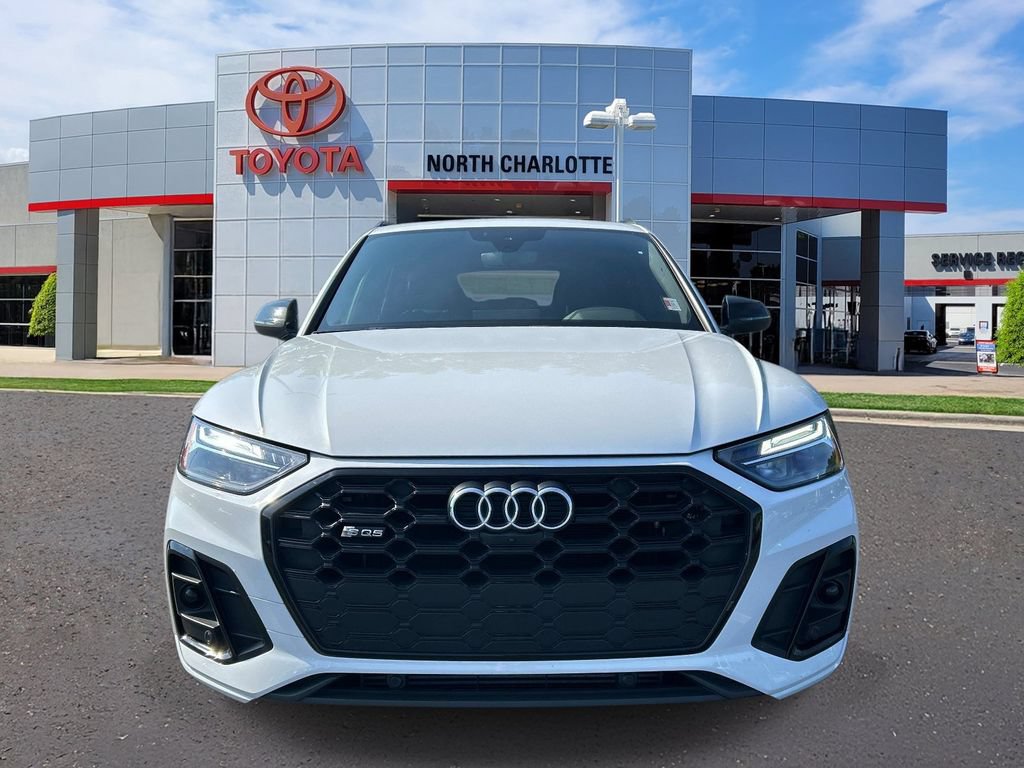 Used 2021 Audi SQ5 Premium Plus w/ Premium Plus Package AWD/4WD image 2