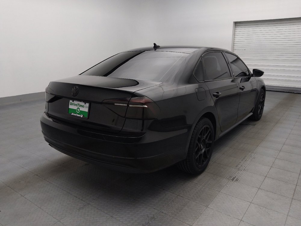 Used 2019 Volkswagen Passat 2.0T Wolfsburg w/ Wheels & Sunroof Package FWD image 9
