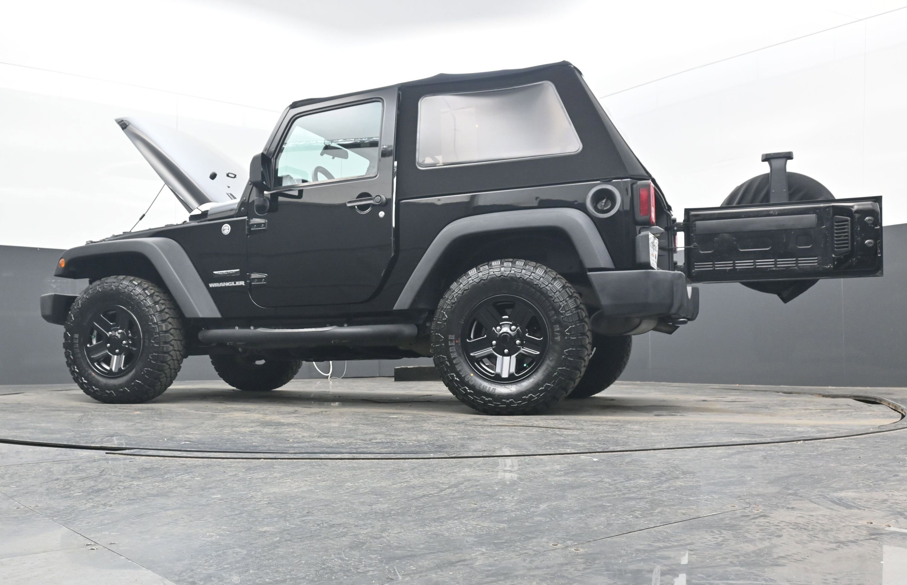 Used 2014 Jeep Wrangler Sport image 38