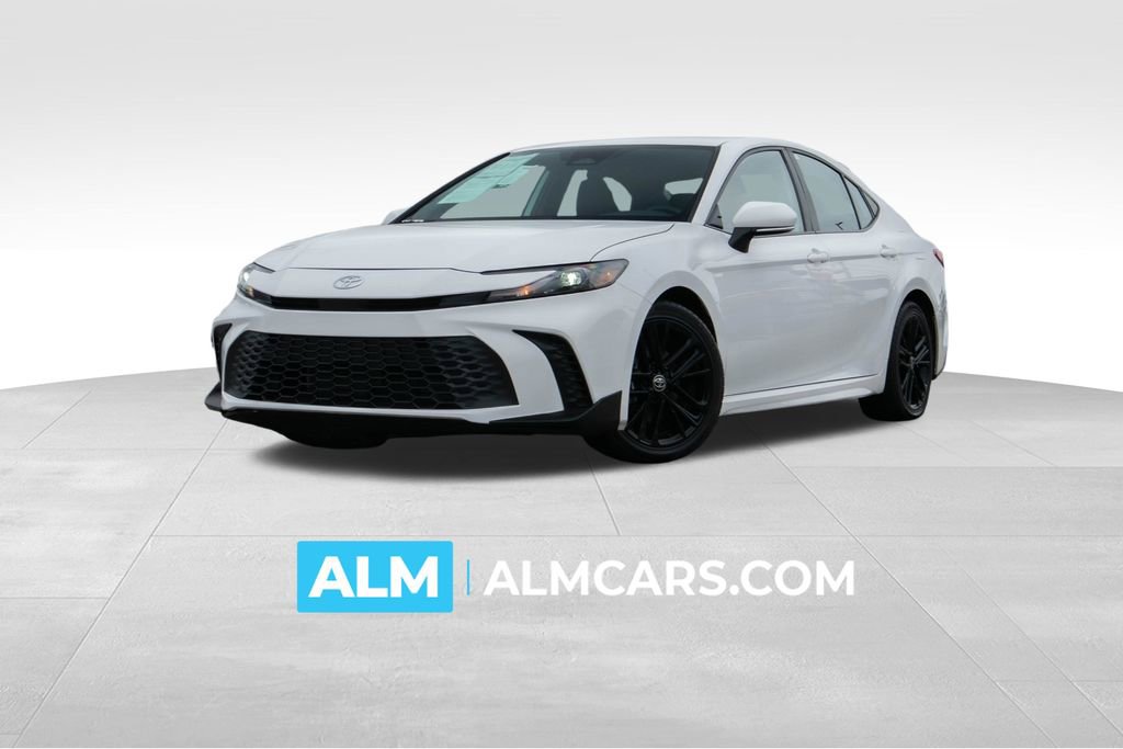 Used 2025 Toyota Camry SE