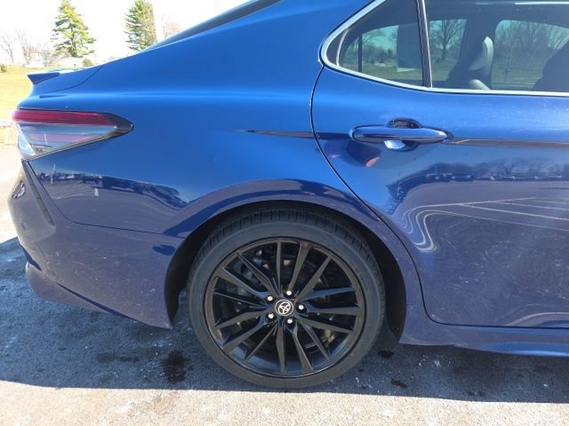 Used 2024 Toyota Camry XSE w/ Navigation Package image 7