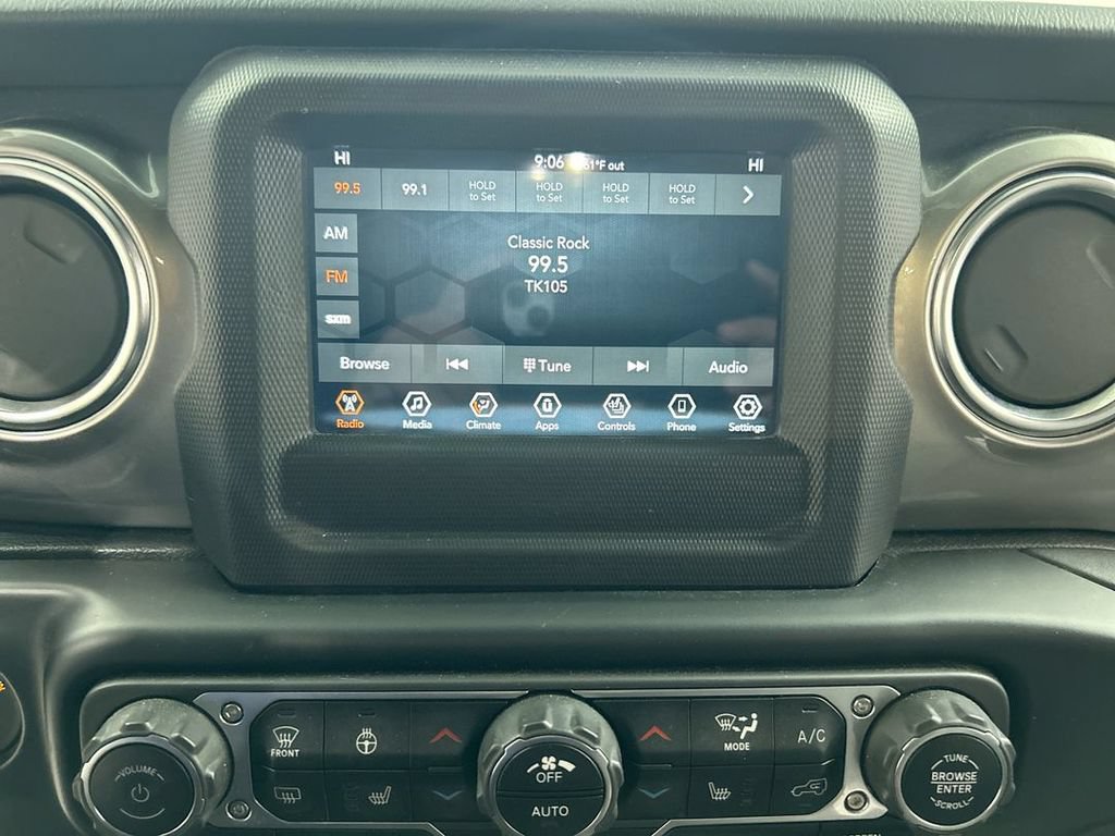 Used 2020 Jeep Wrangler Unlimited Sahara w/ LED Lighting Group AWD/4WD image 14