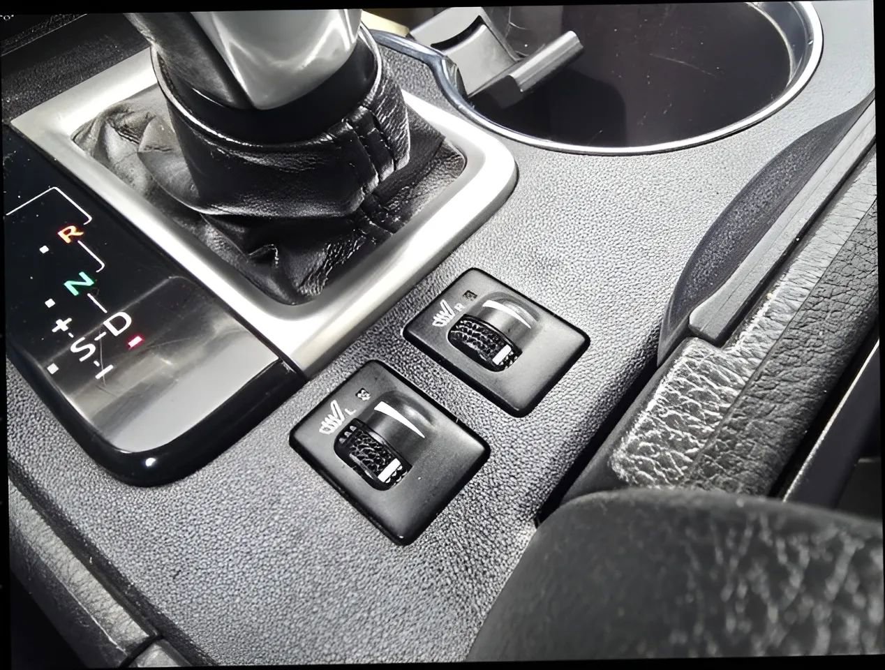 Used 2019 Toyota Highlander XLE AWD/4WD image 34