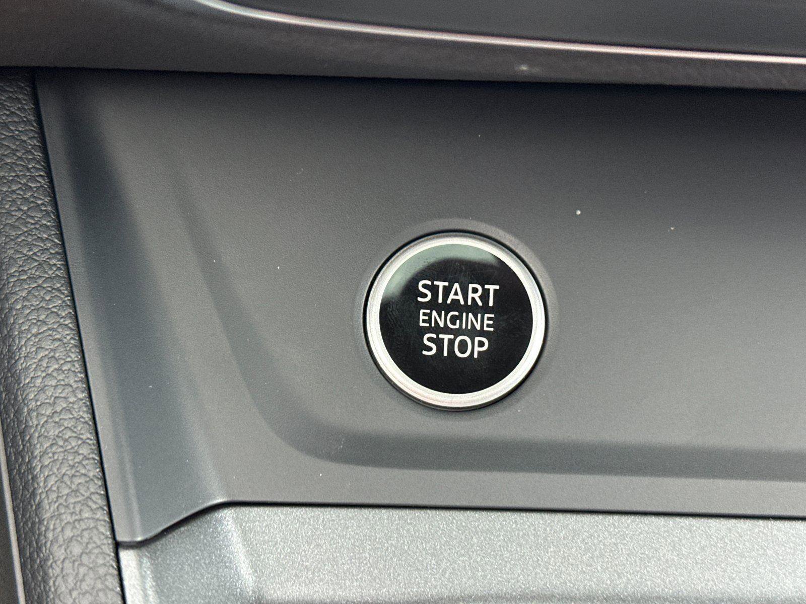 Certified 2025 Audi Q3 2.0T Premium w/ Convenience Package AWD/4WD image 22