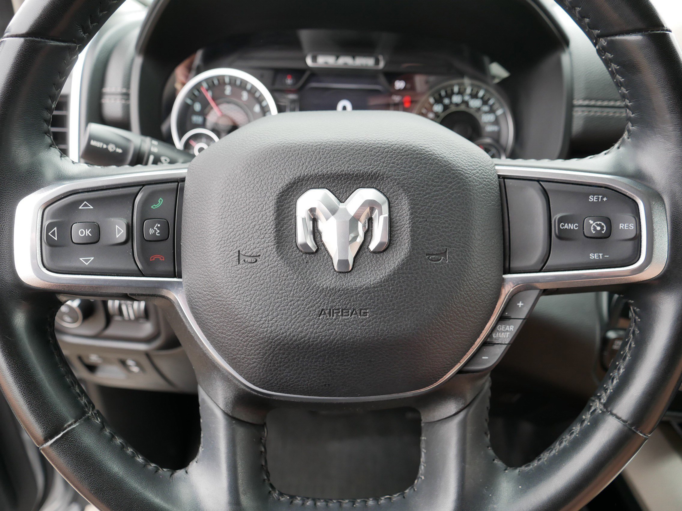 Used 2022 RAM 1500 Laramie image 25