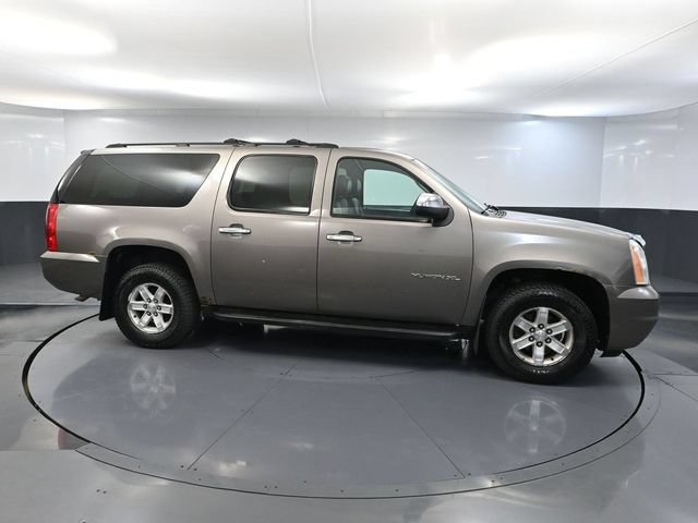 Used 2012 GMC Yukon XL SLT w/ SLT-2 Equipment Package AWD/4WD image 3