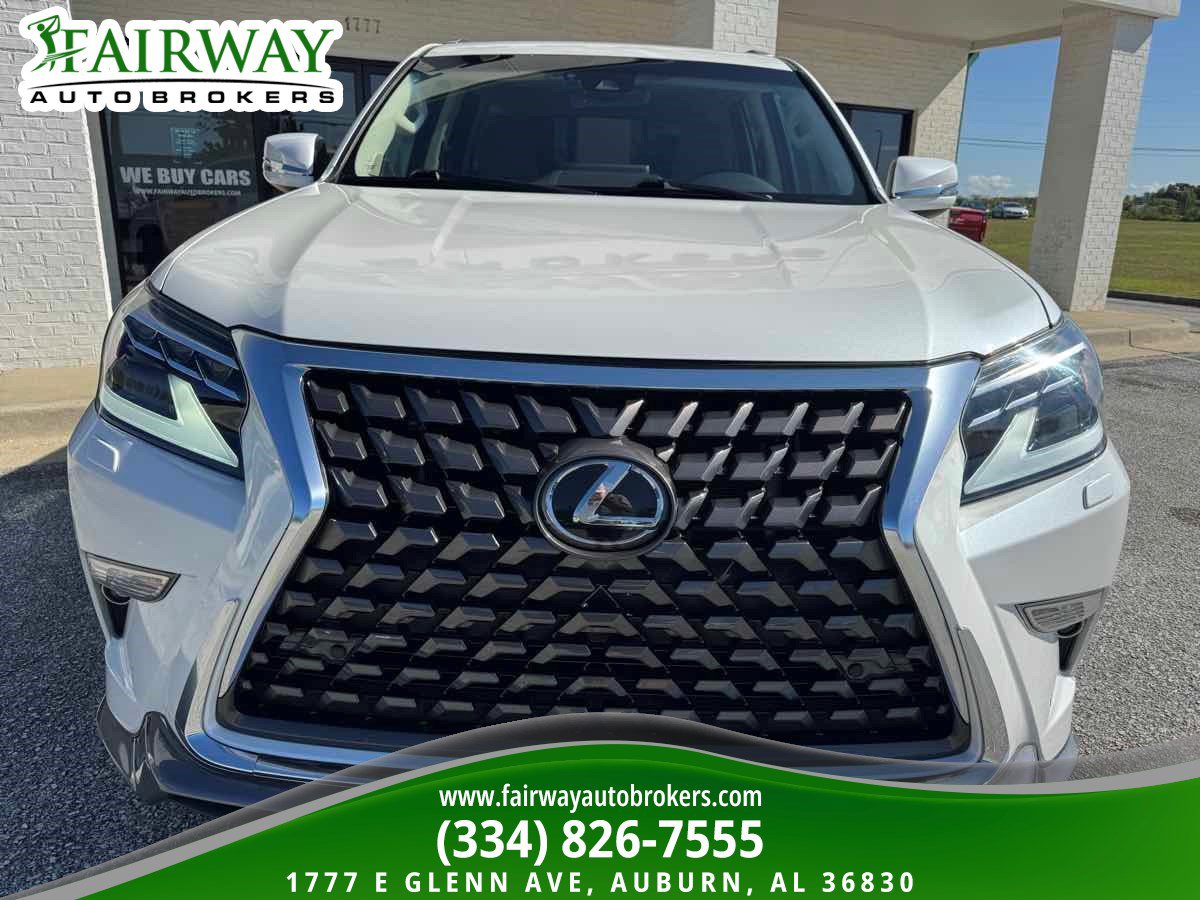 Used 2023 Lexus GX 460 Premium w/ Accessory Package AWD/4WD image 3