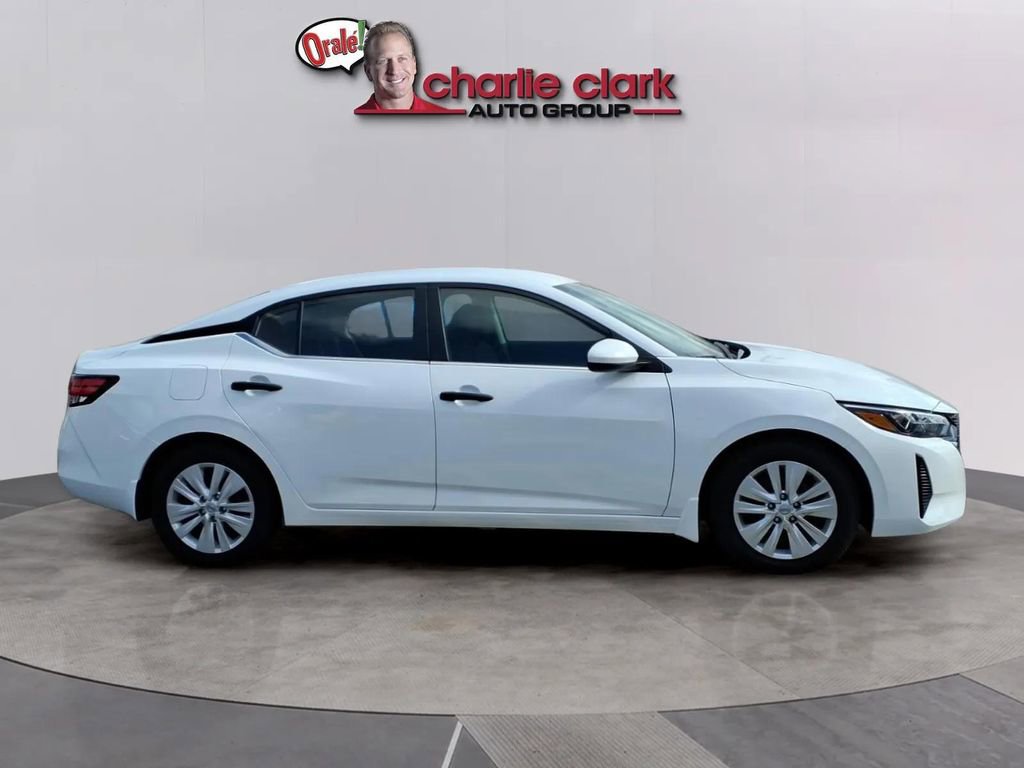 Used 2025 Nissan Sentra S image 6