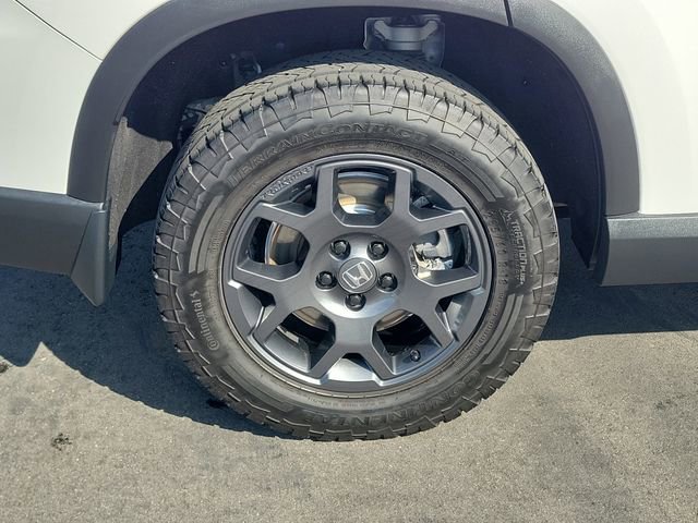 Certified 2025 Honda Pilot TrailSport image 6