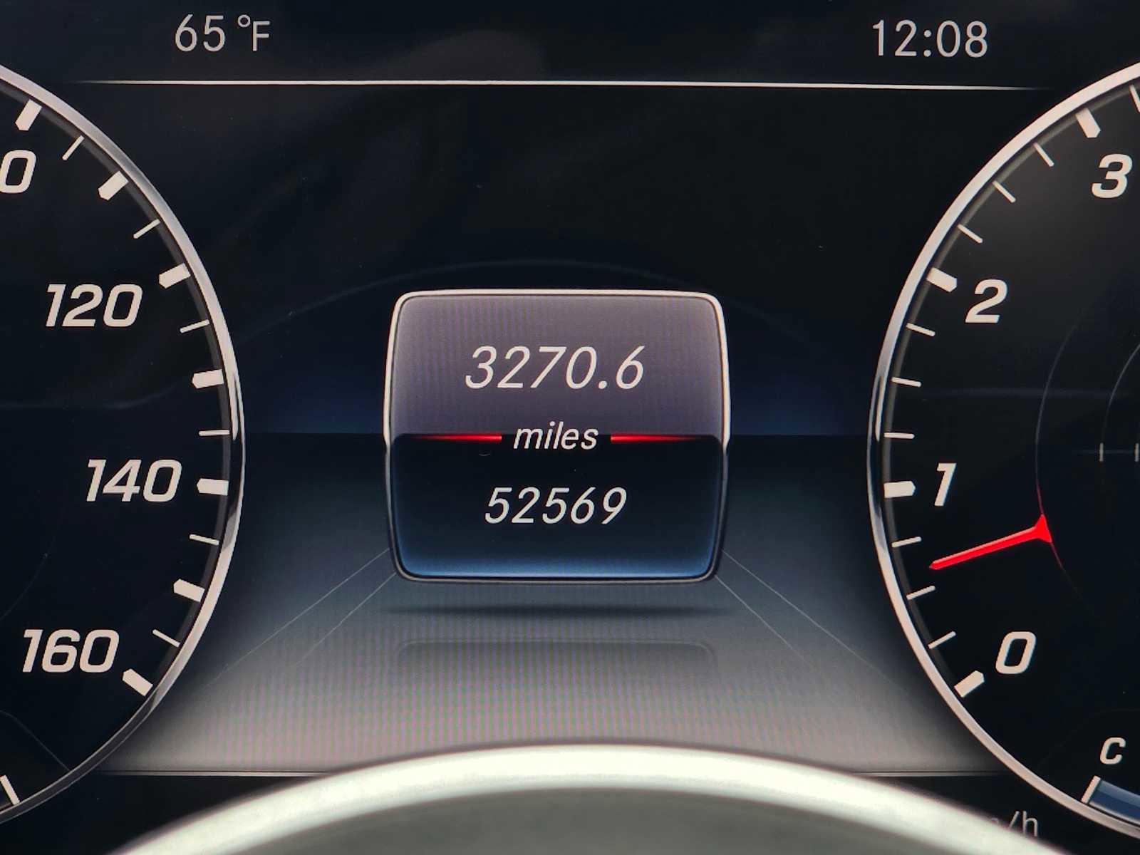 Used 2020 Mercedes-Benz E 450 4MATIC Wagon image 26