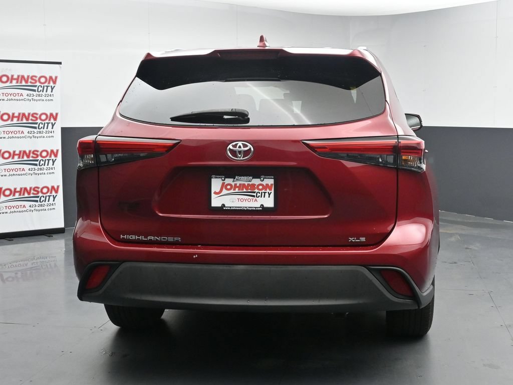 Used 2020 Toyota Highlander XLE FWD image 8