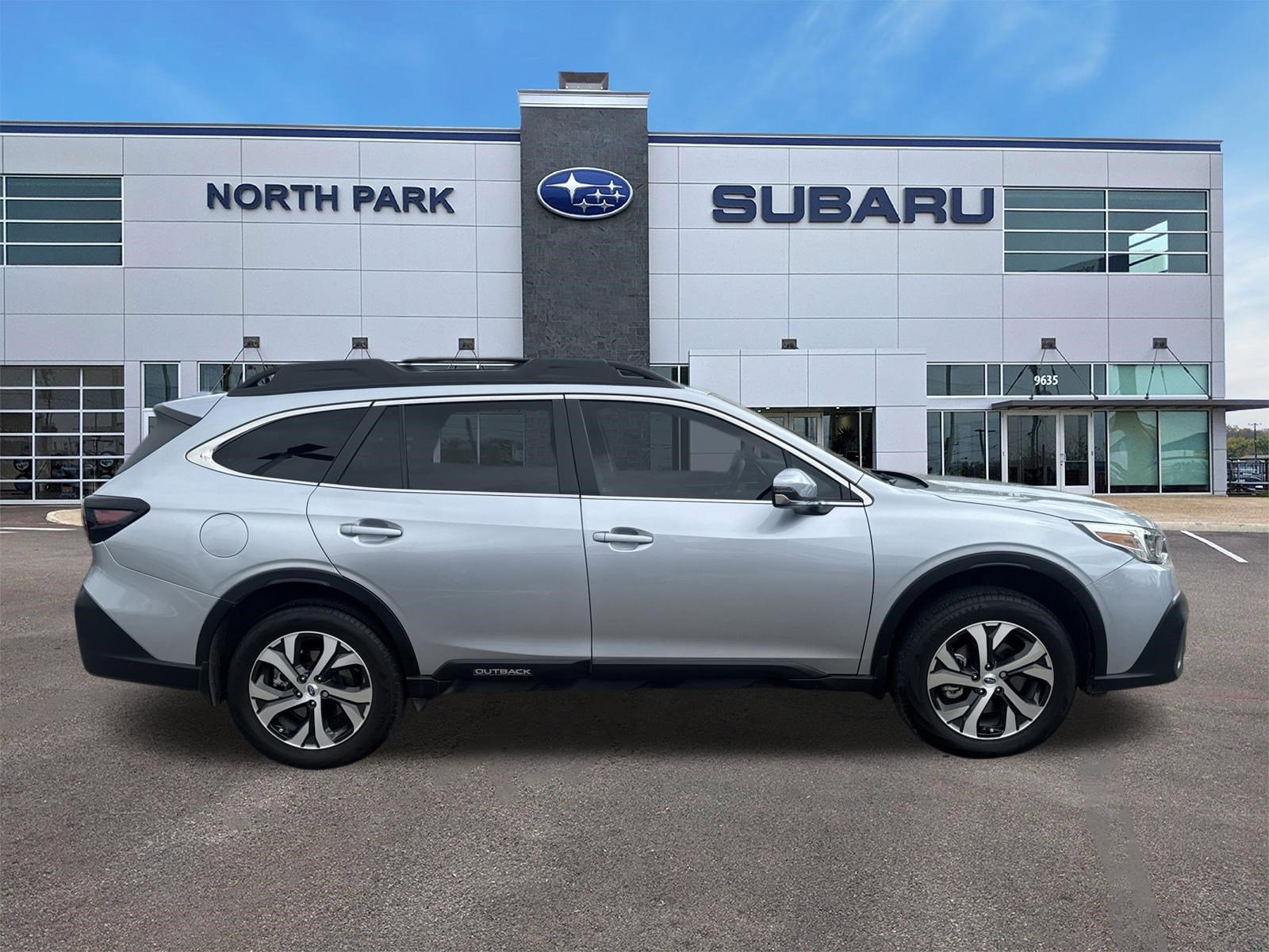 Used 2021 Subaru Outback Limited XT w/ Popular Package #2 image 2