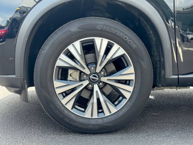 Used 2022 Nissan Rogue SV FWD image 11