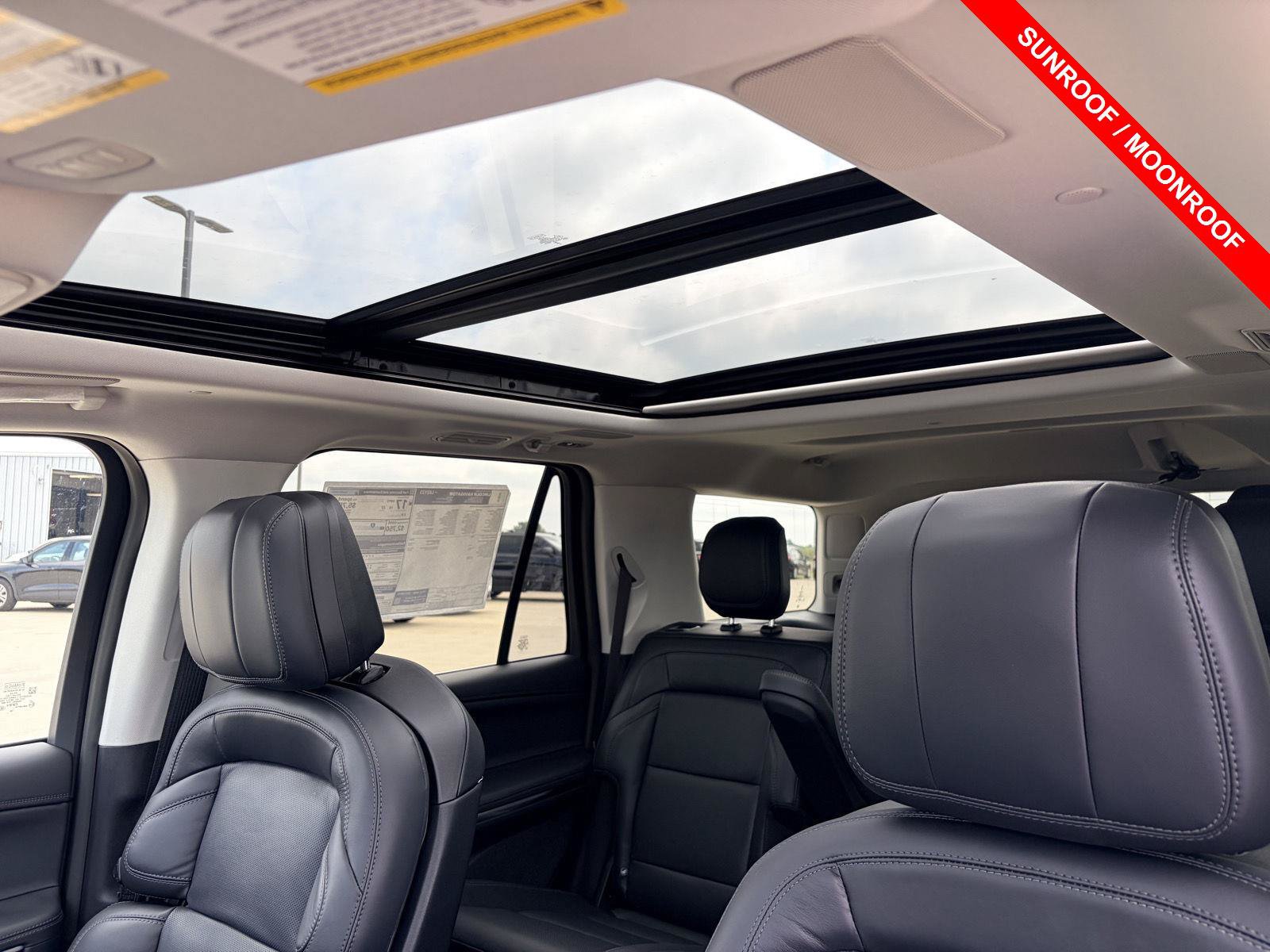 New 2027 Lincoln Navigator Reserve AWD/4WD image 4