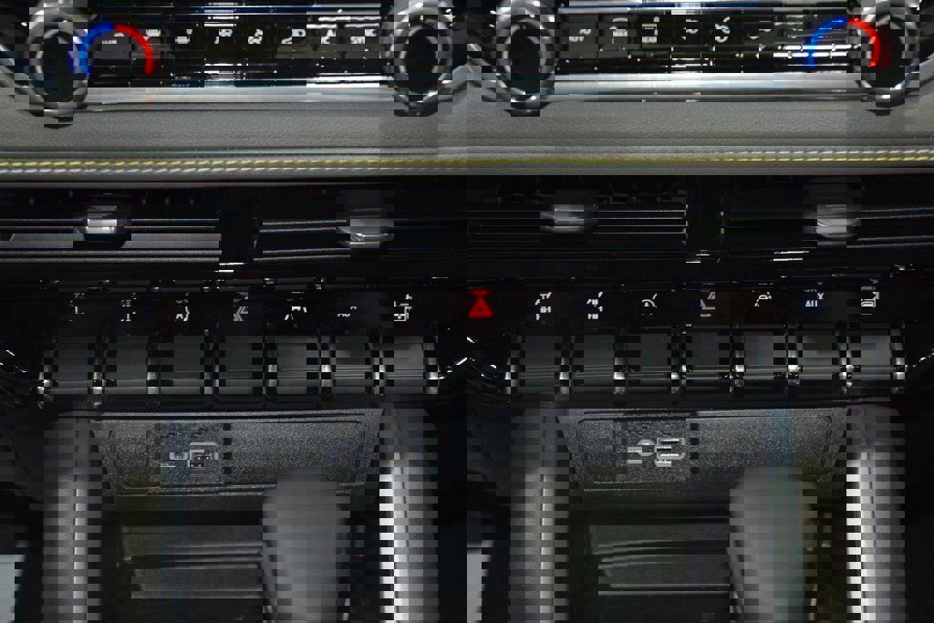 New 2026 Chevrolet Colorado ZR2 w/ ZR2 Bison Edition image 36