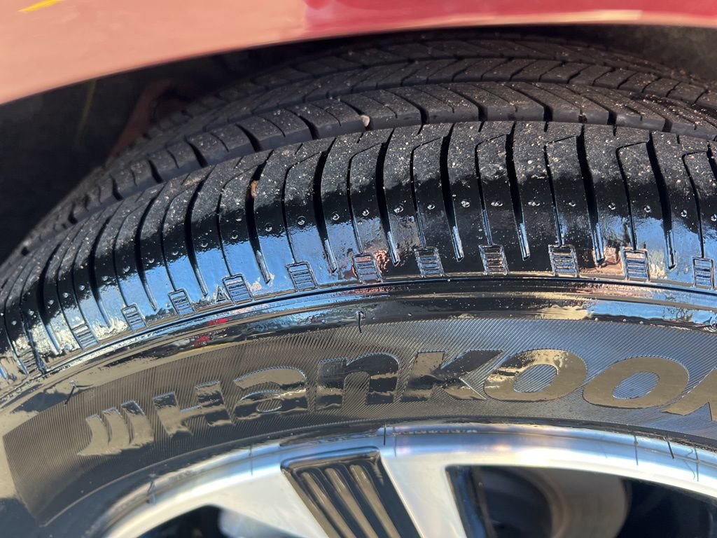 Certified 2024 Nissan Sentra SV image 38