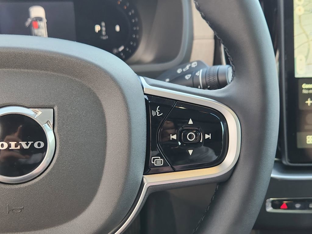 New 2026 Volvo XC90 B6 Core image 17