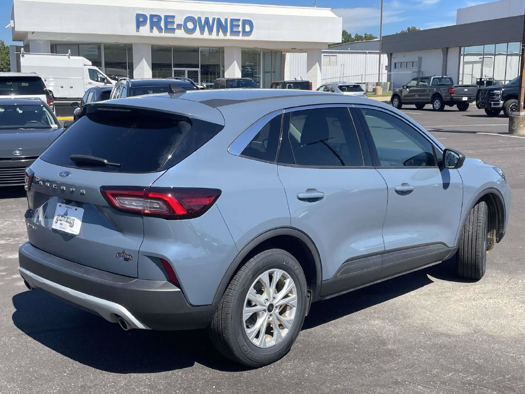 Certified 2024 Ford Escape Active FWD image 3
