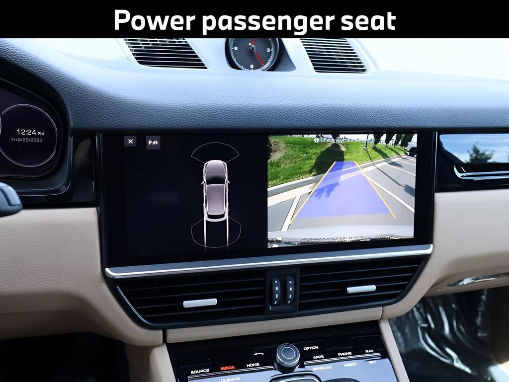 Used 2021 Porsche Cayenne image 25