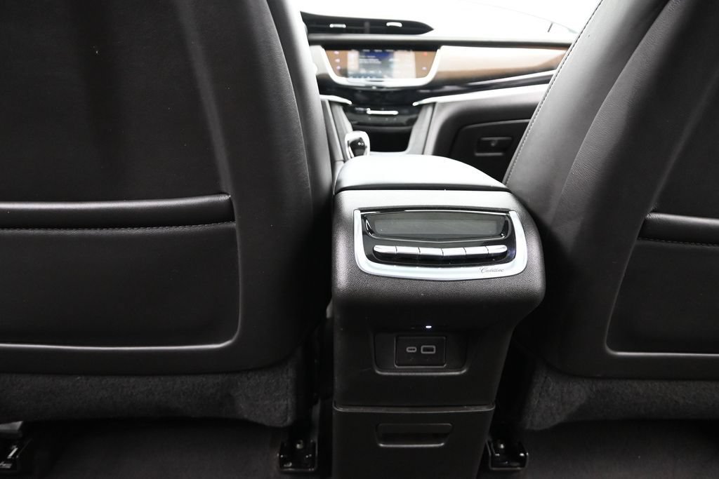 Certified 2025 Cadillac XT6 Sport w/ Platinum Package AWD/4WD image 16