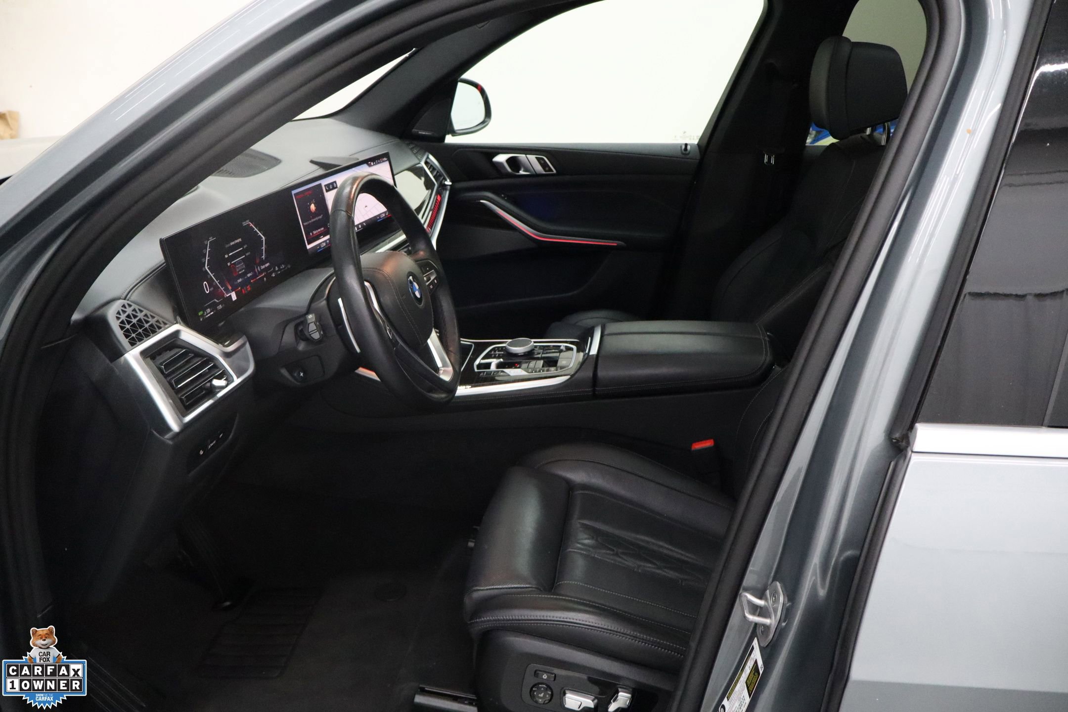 Used 2025 BMW X5 xDrive50e image 27