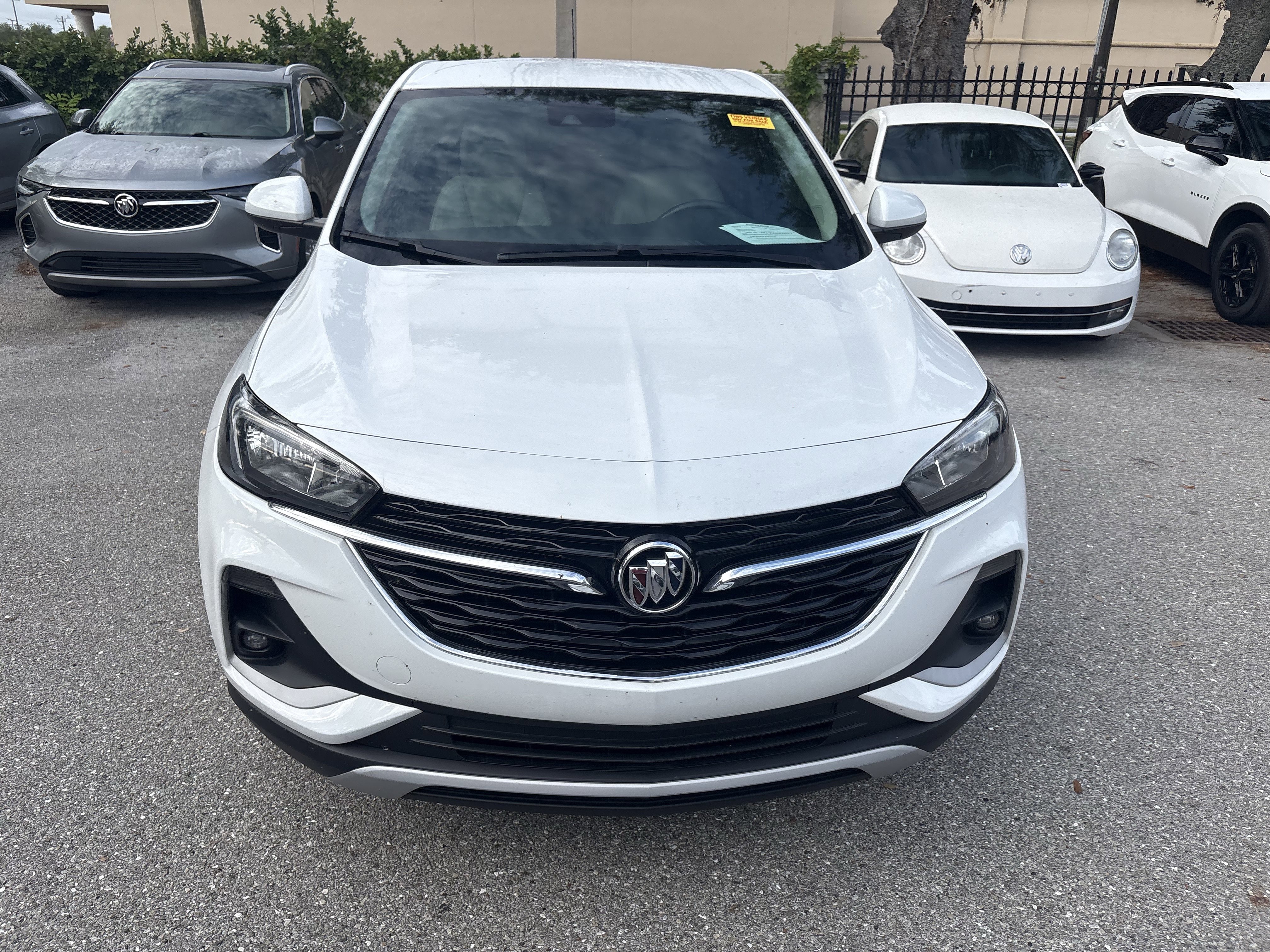 Certified 2023 Buick Encore GX Preferred FWD image 2