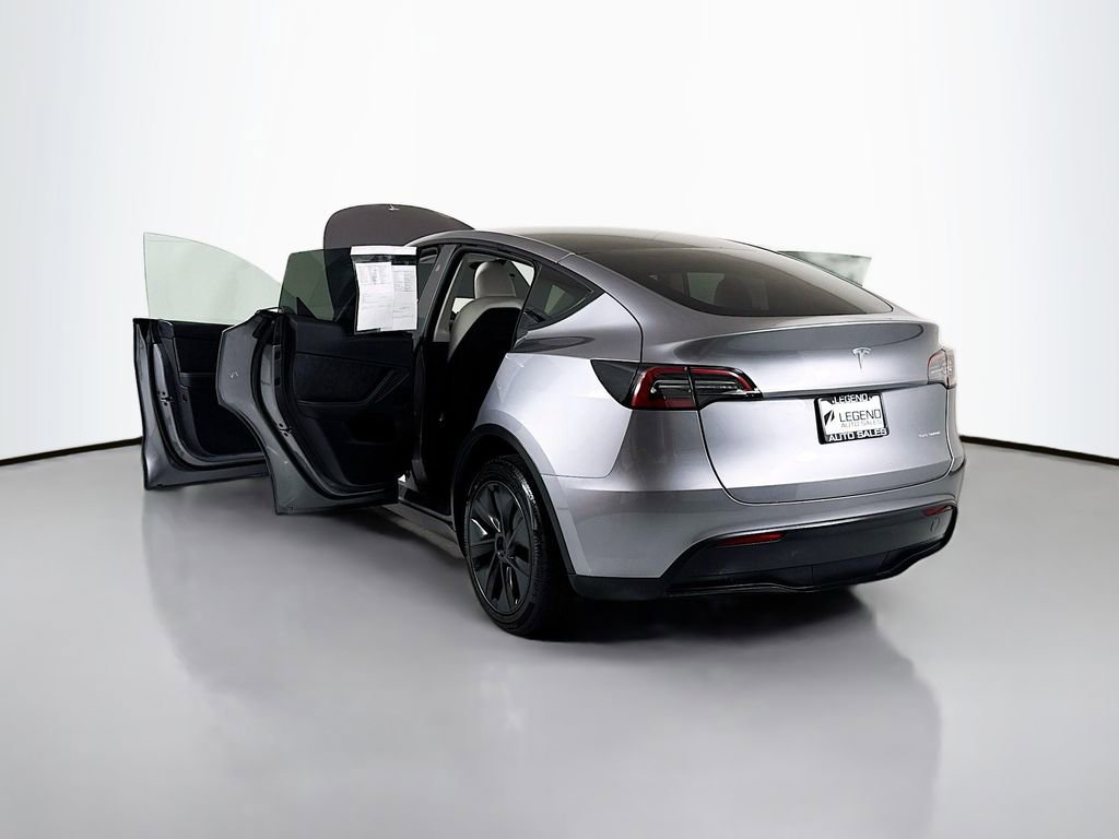 Used 2024 Tesla Model Y Long Range image 35