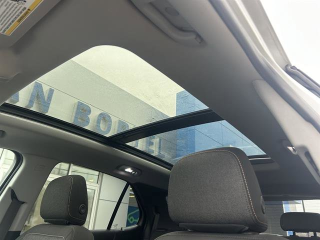 Certified 2019 Chevrolet Equinox LT w/ Sun & Navigation Package image 29