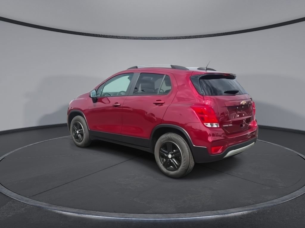 Used 2022 Chevrolet Trax LT w/ LT Convenience Package image 6