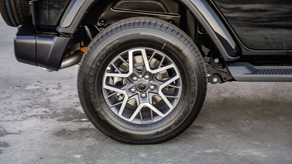 New 2025 Jeep Wrangler Sahara image 12