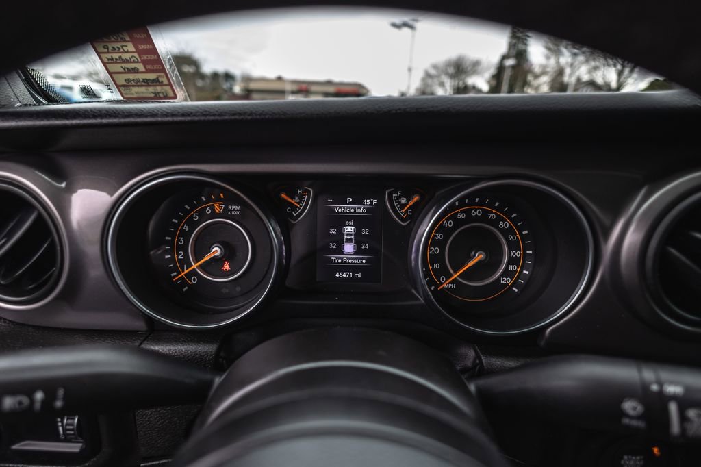 Used 2023 Jeep Gladiator Sport image 16