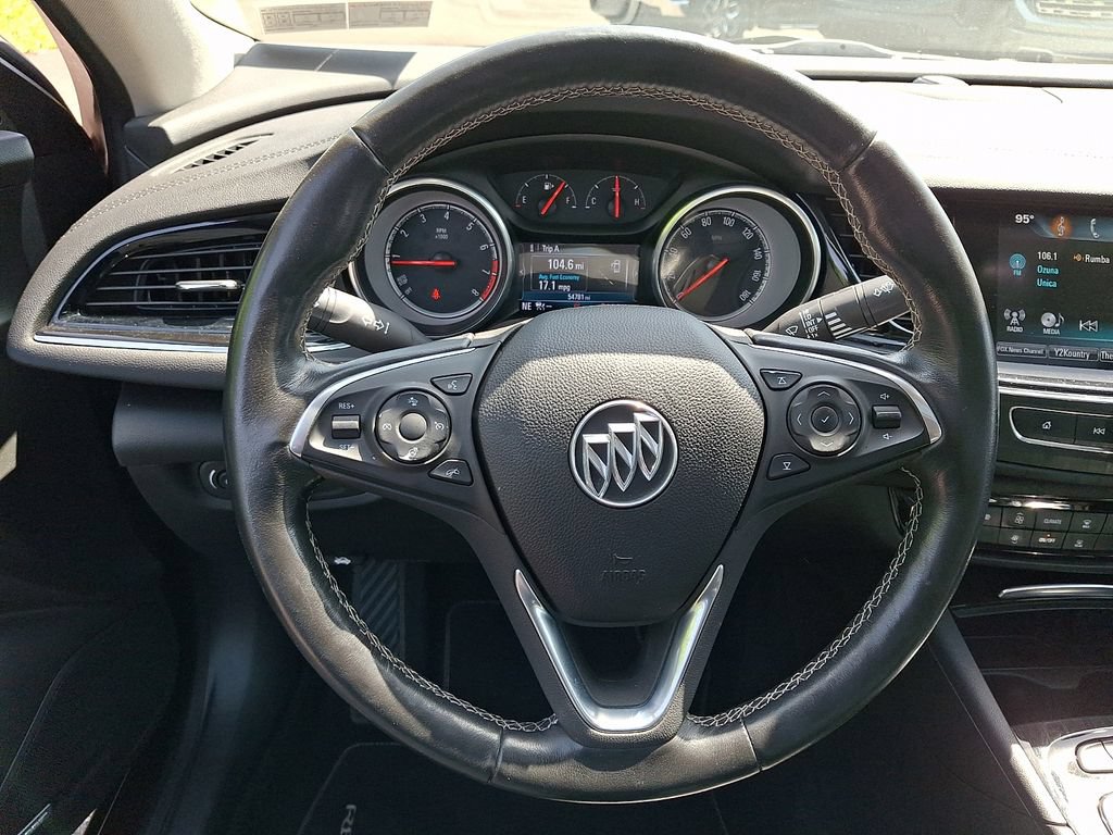 Certified 2018 Buick Regal Essence w/ Driver Confidence Package #1 AWD/4WD image 19