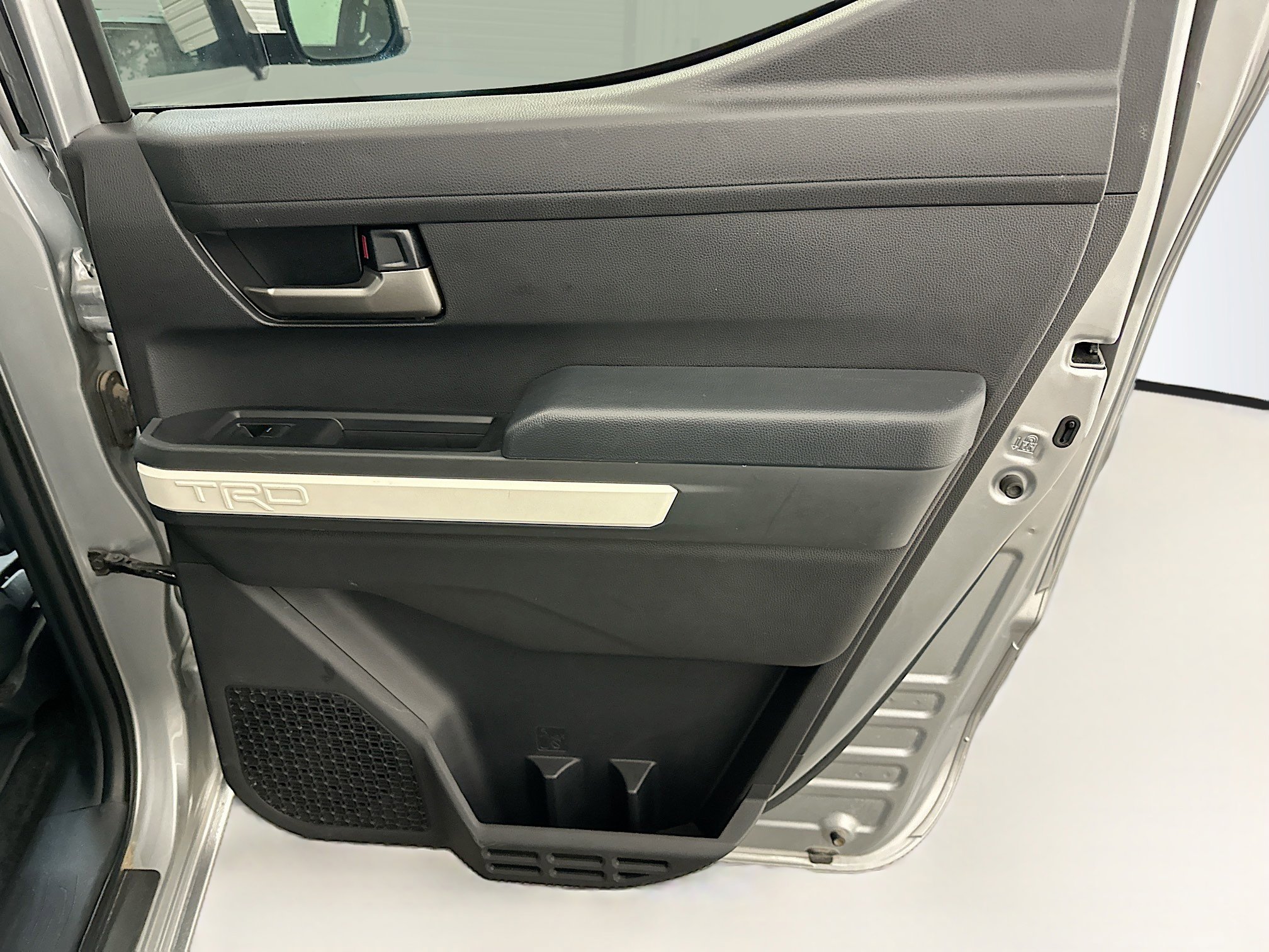 Used 2024 Toyota Tacoma TRD Off-Road image 31