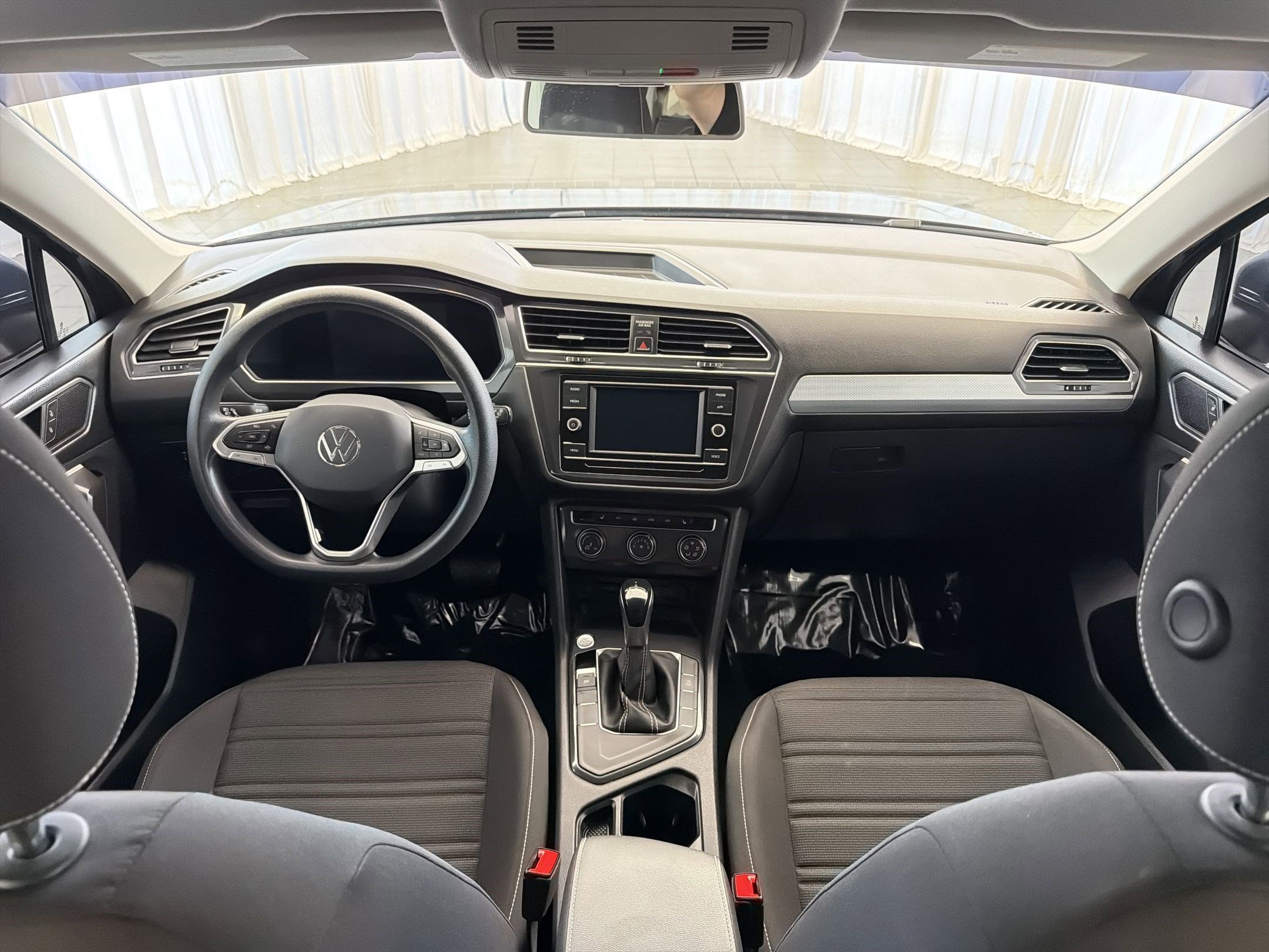 Used 2022 Volkswagen Tiguan S image 16