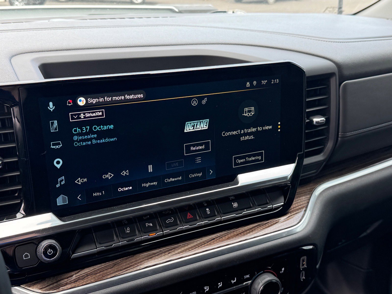 Used 2025 Chevrolet Silverado 2500 LT w/ All Star Edition image 23