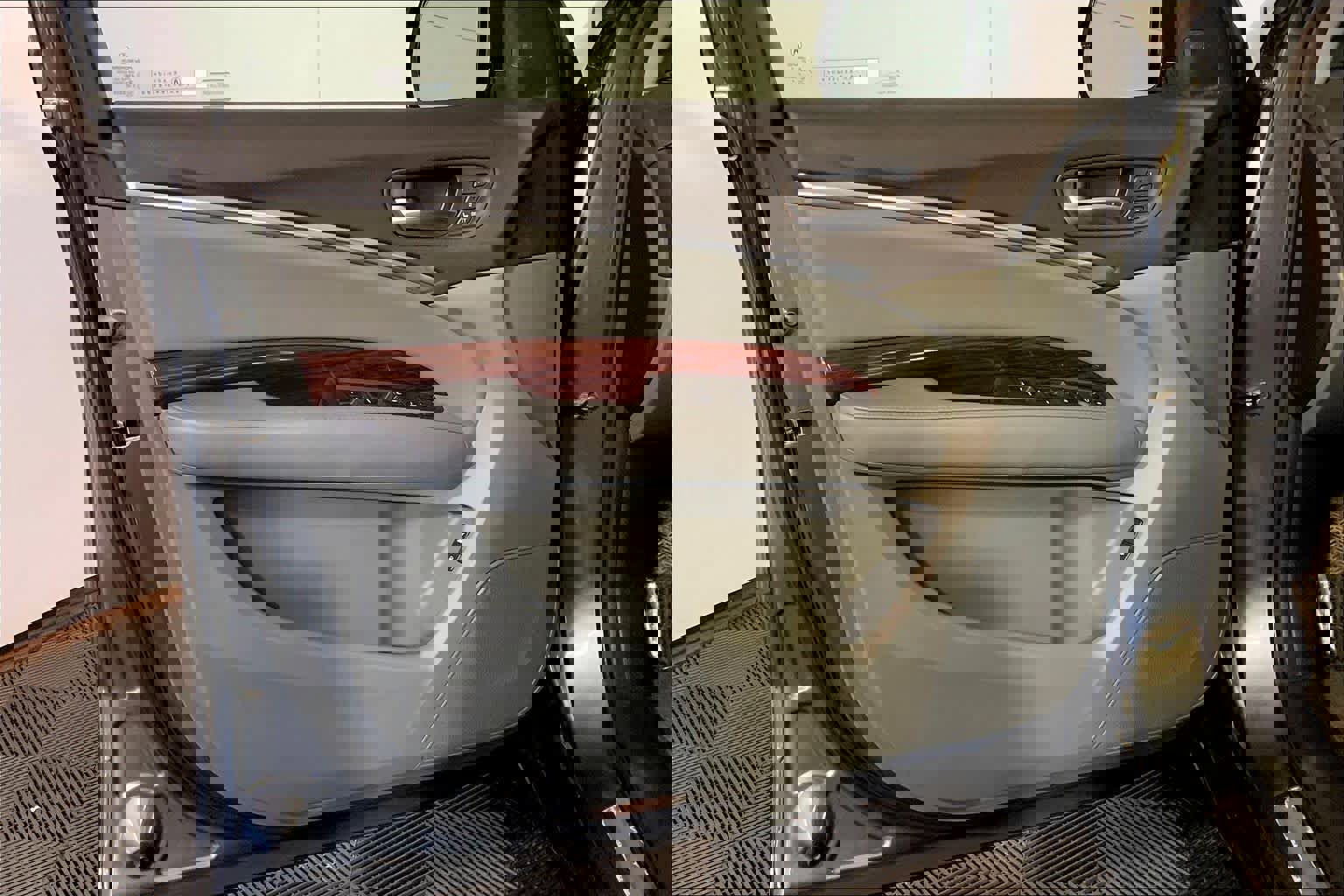 Used 2014 Acura MDX SH-AWD w/ Advance Package image 21