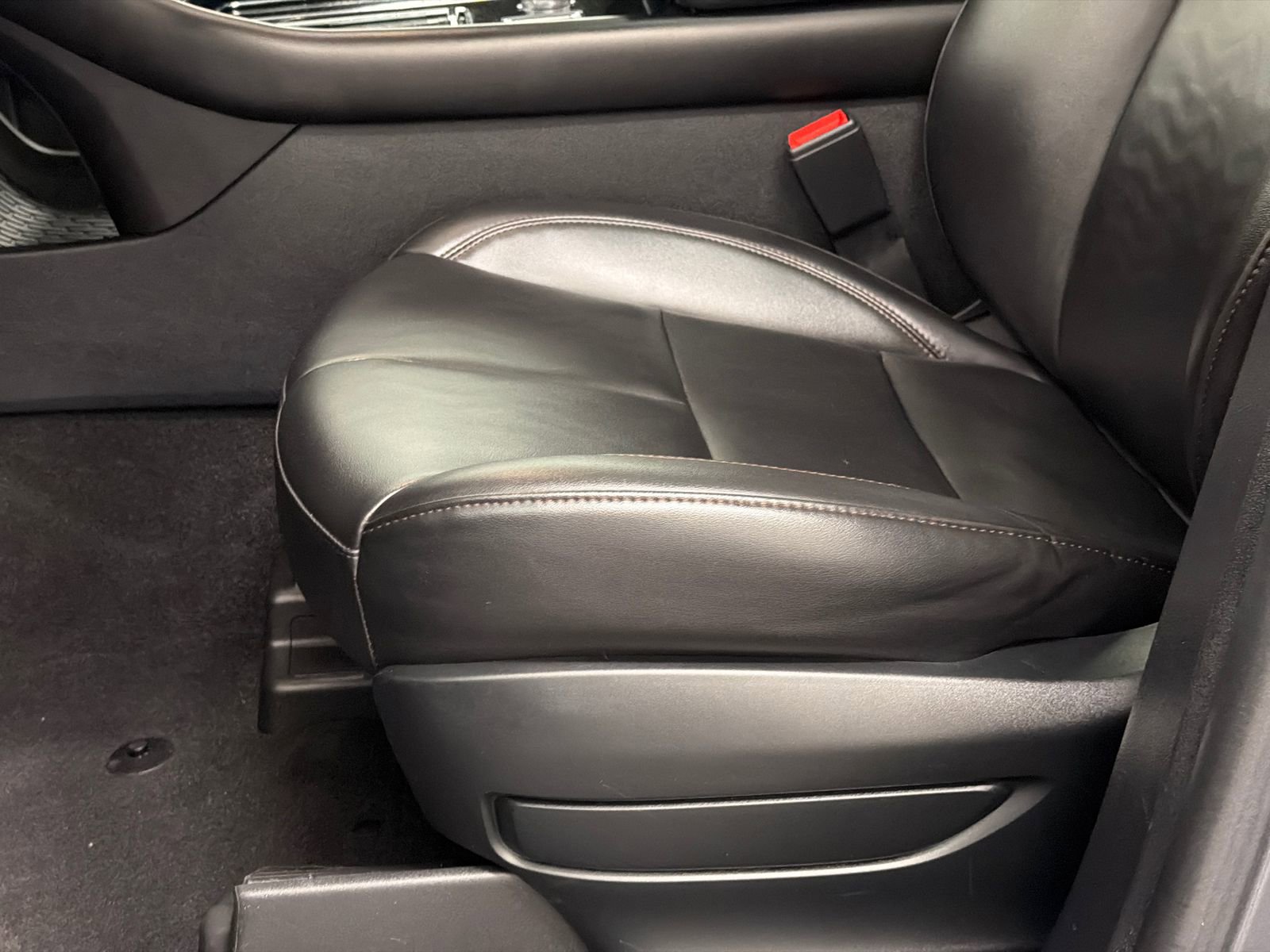 Certified 2022 Lincoln Aviator AWD w/ Premium Package image 17