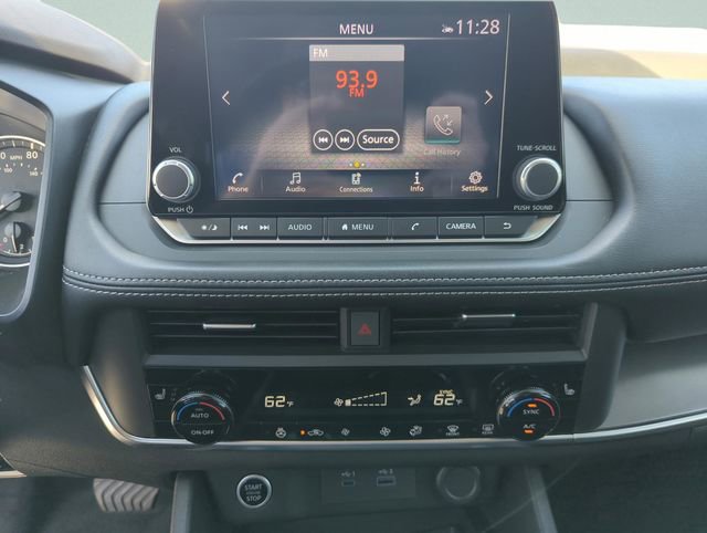 Certified 2023 Nissan Rogue SV w/ SV Premium B Package FWD image 31