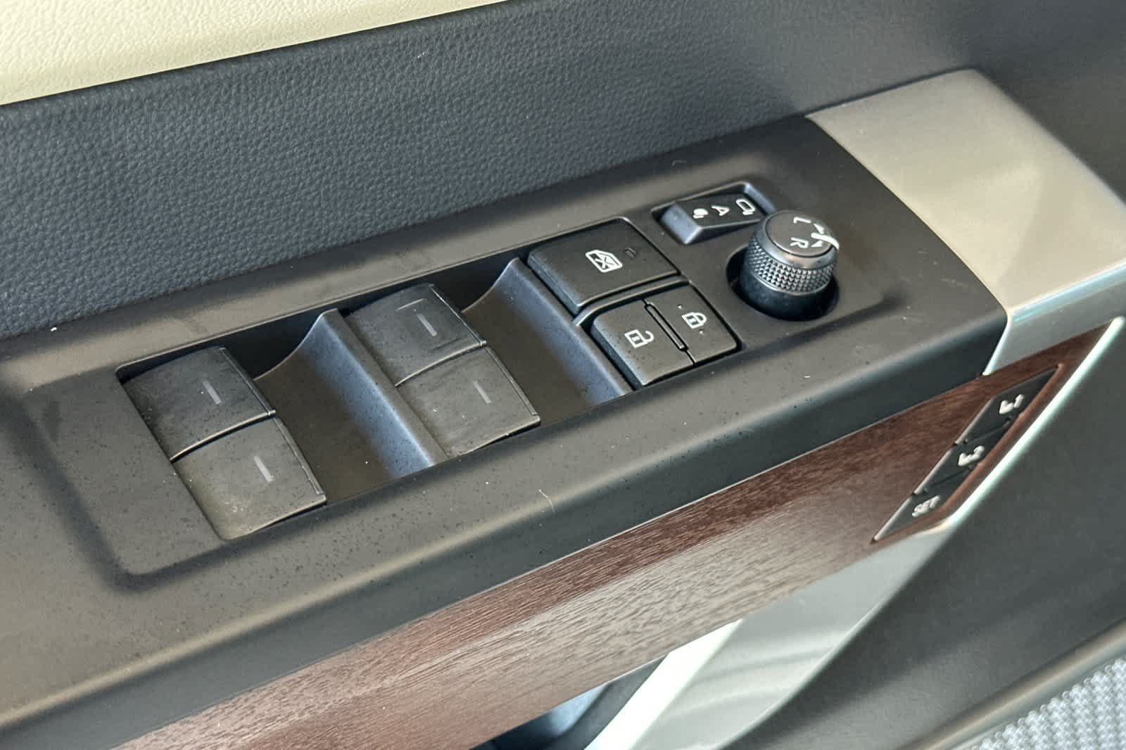 Used 2024 Toyota Sequoia Capstone AWD/4WD image 13