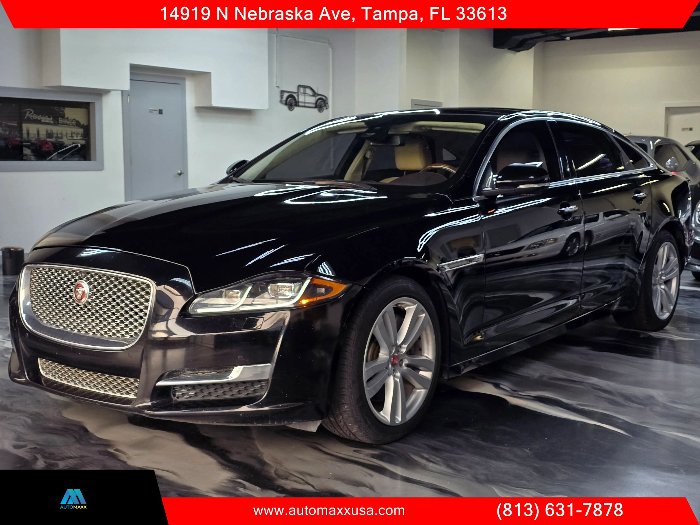 Used 2016 Jaguar XJ L Portfolio RWD image 6