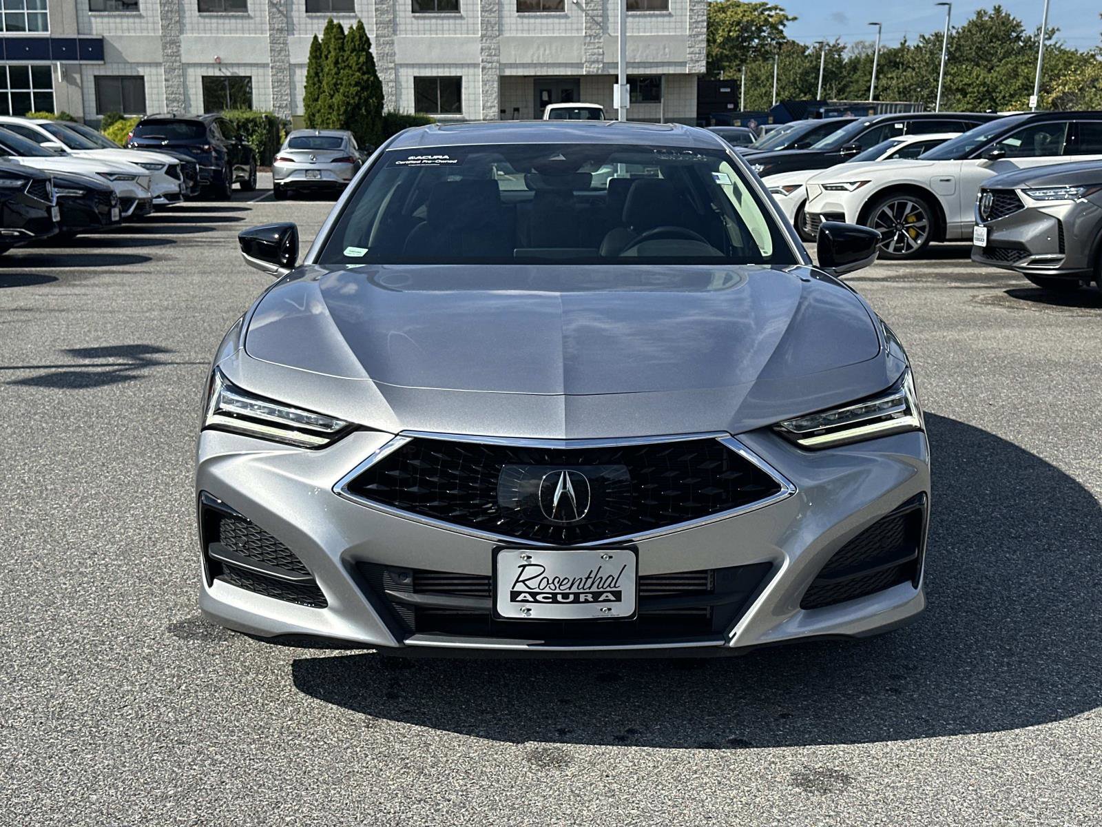 Certified 2022 Acura TLX w/ Technology Package image 9