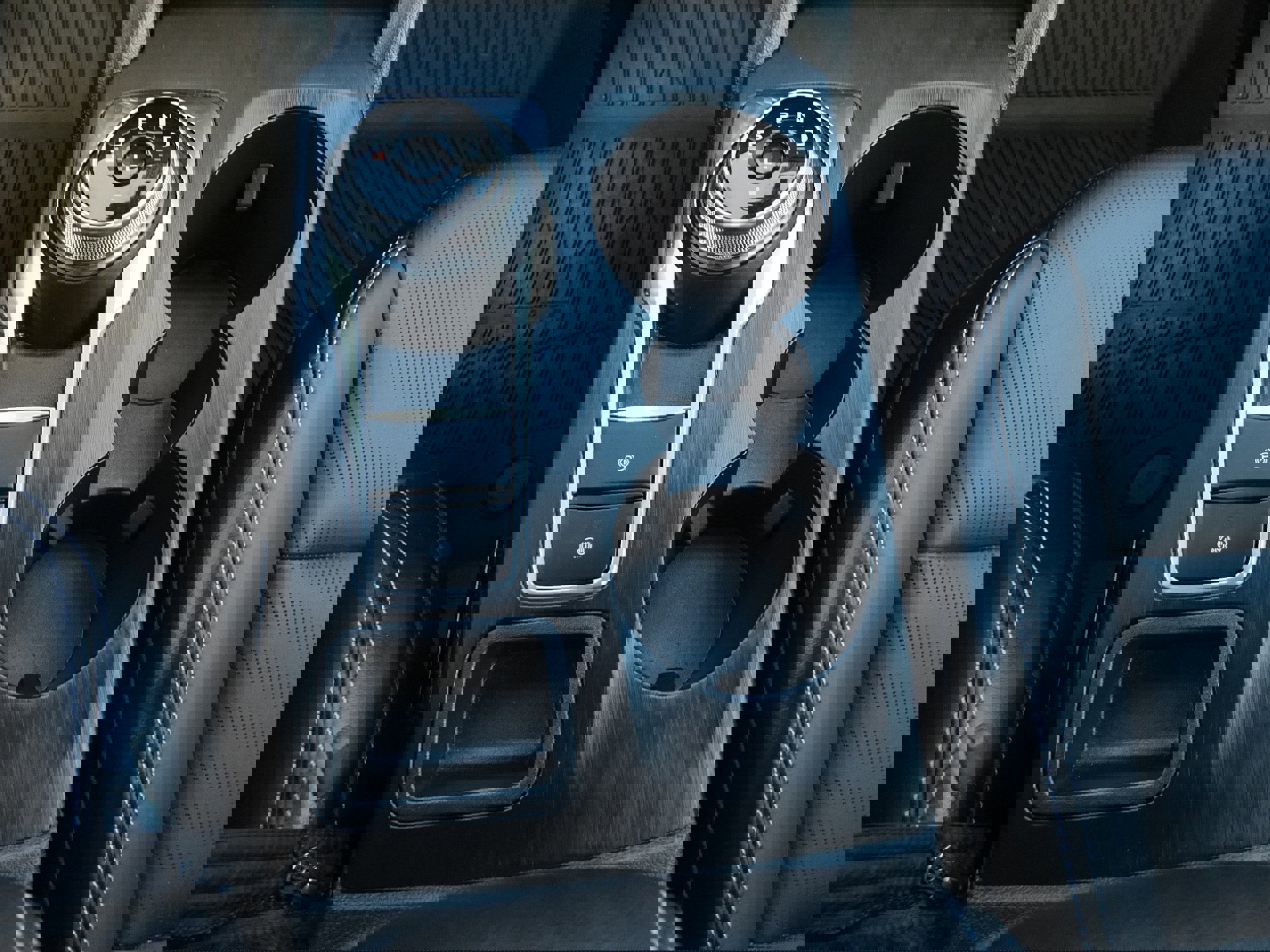 Used 2025 Ford Escape Platinum image 25