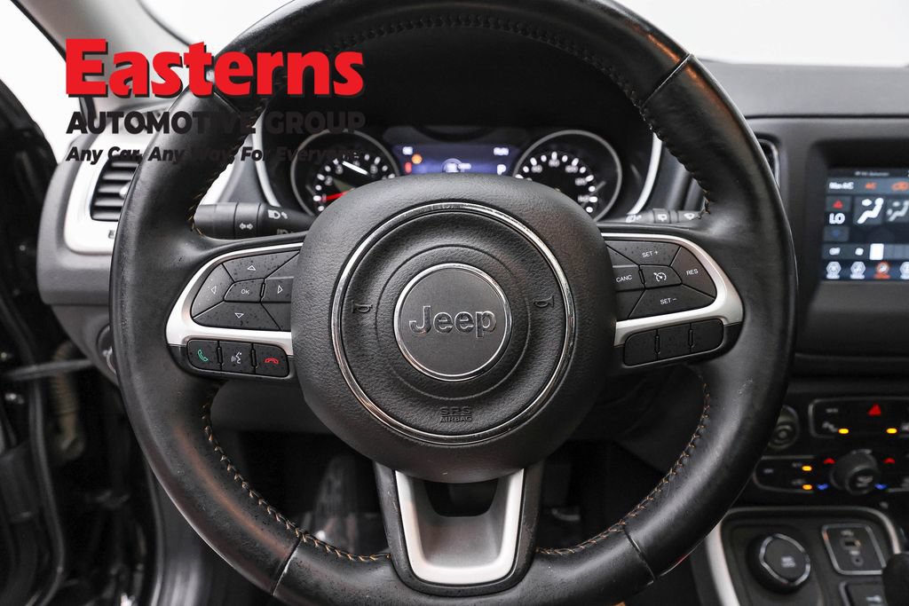 Used 2018 Jeep Compass Latitude w/ Popular Equipment Group AWD/4WD image 10