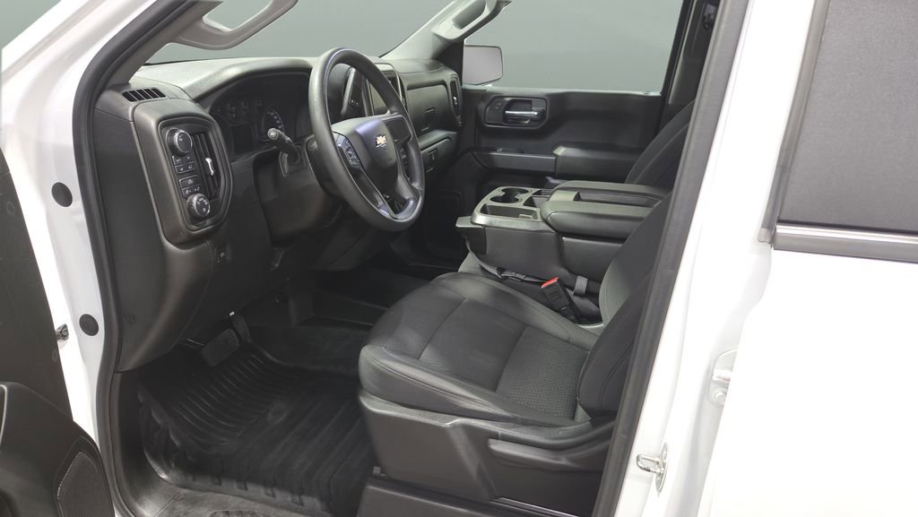 Used 2023 Chevrolet Silverado 1500 W/T w/ WT Value Package AWD/4WD image 8