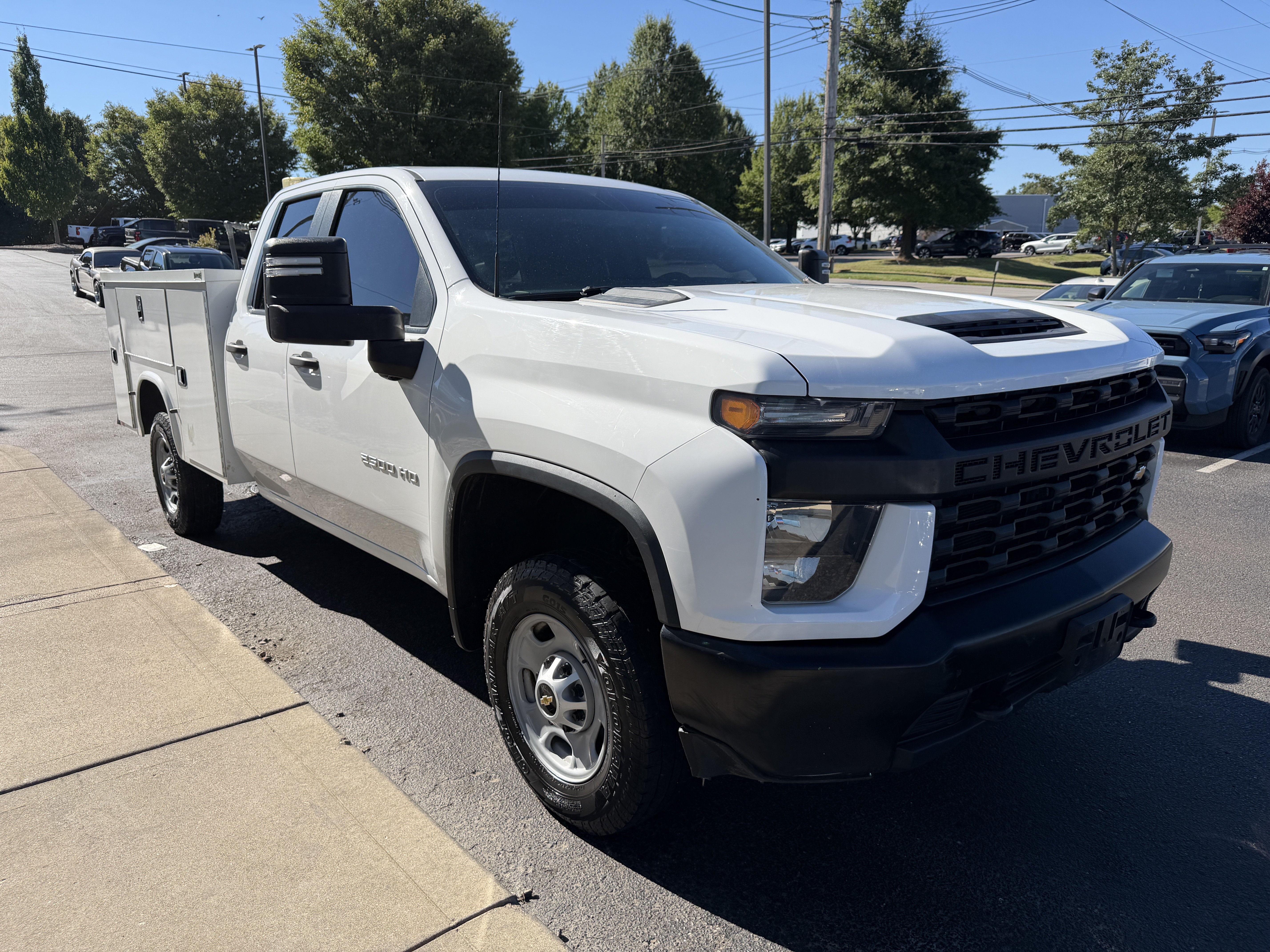 Used 2022 Chevrolet Silverado 2500 W/T w/ WT Fleet Convenience Package AWD/4WD image 2