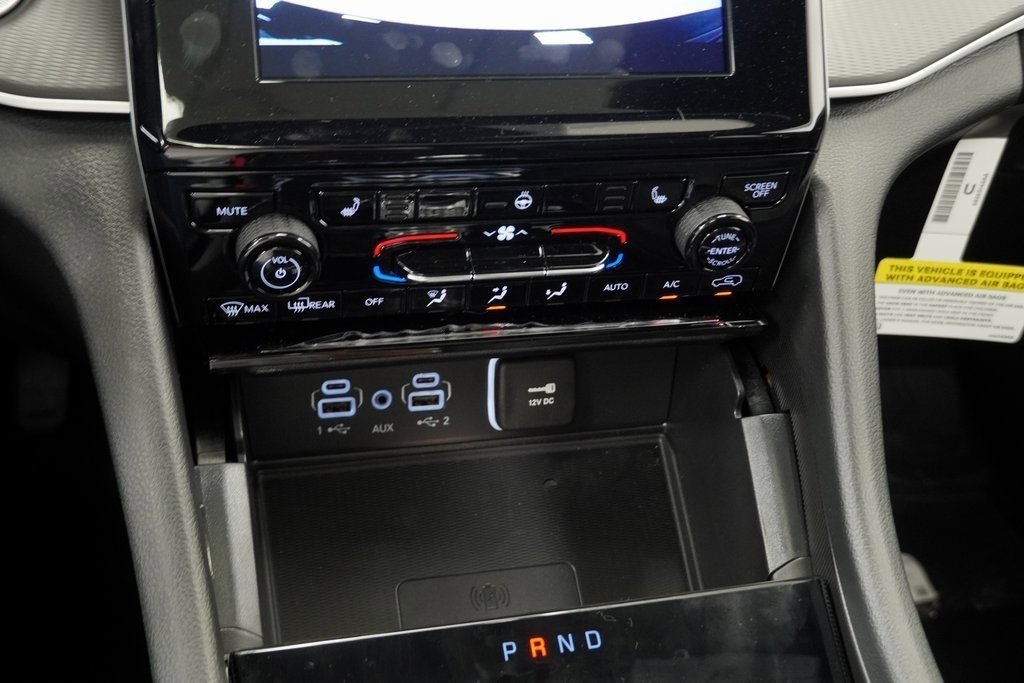 New 2025 Jeep Grand Cherokee Altitude image 24