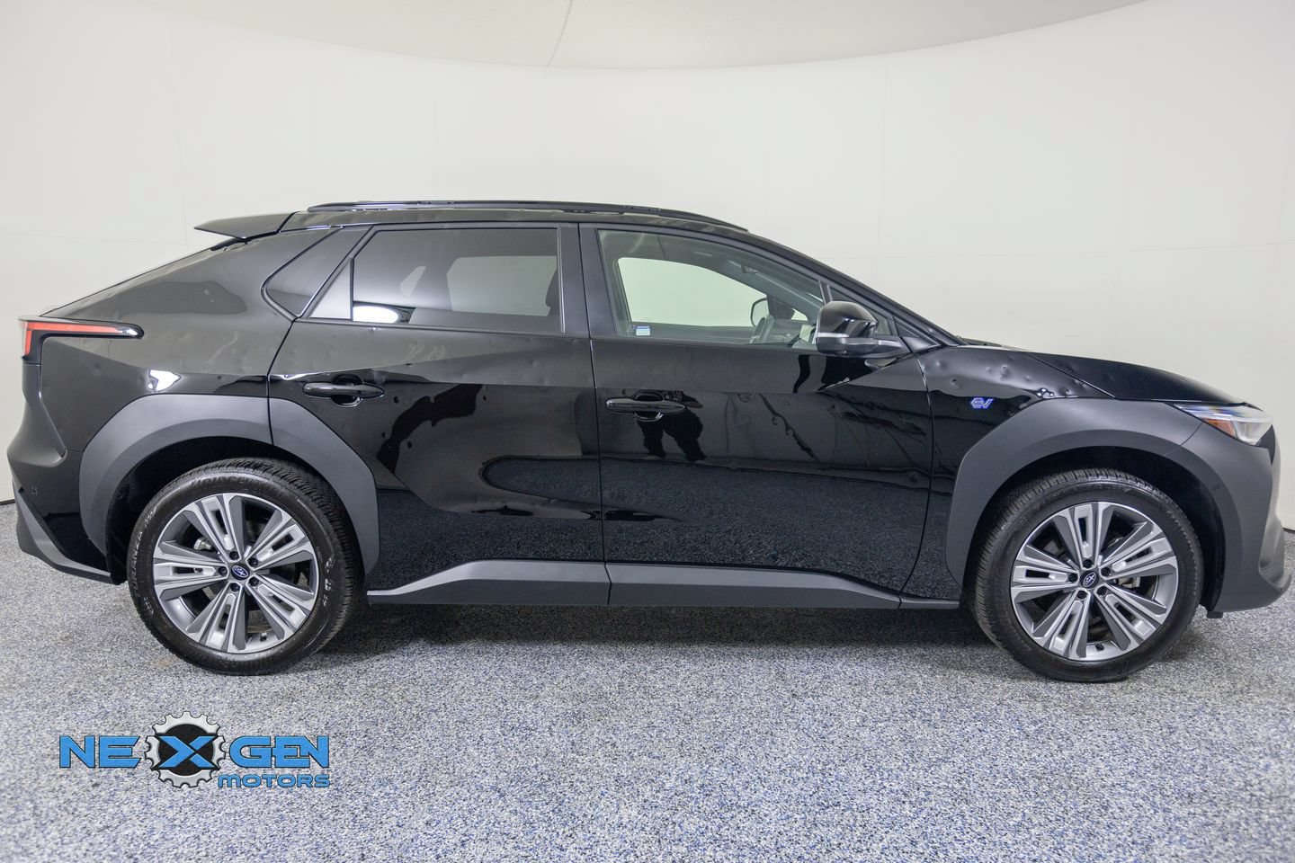 Used 2024 Subaru Solterra w/ Limited Package AWD/4WD image 8