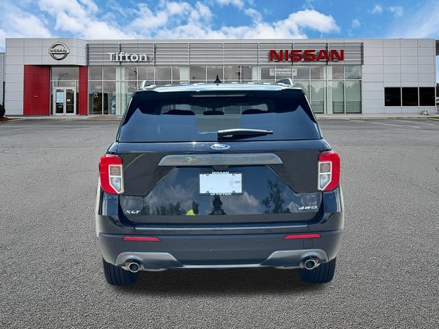 Used 2024 Ford Explorer XLT w/ Equipment Group 202A AWD/4WD image 6