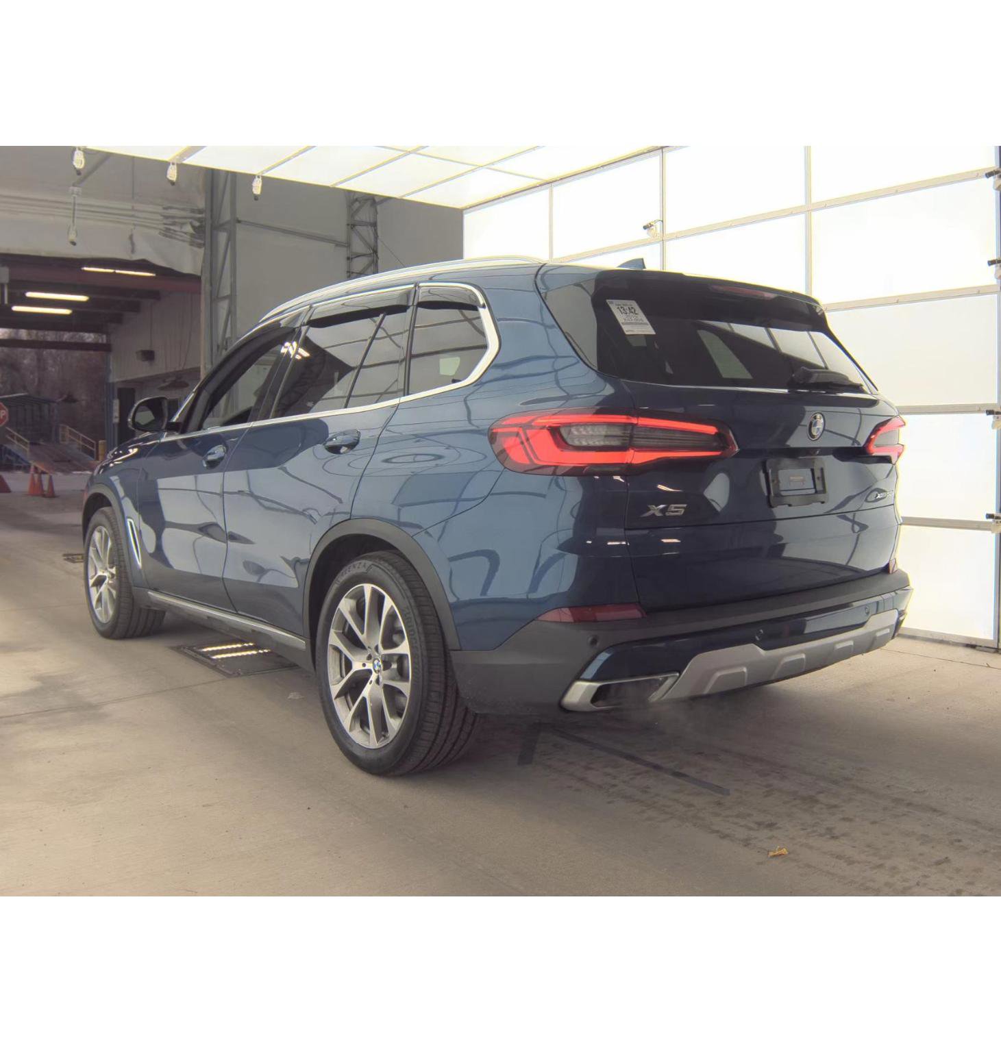 Used 2019 BMW X5 xDrive50i image 2