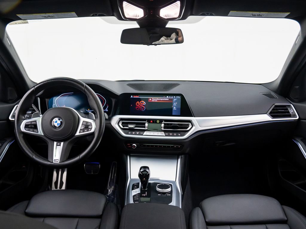 Used 2021 BMW 330i xDrive Sedan w/ M Sport Package image 9